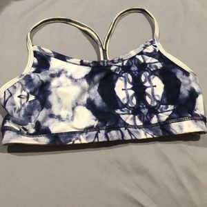 Lululemon sports bra